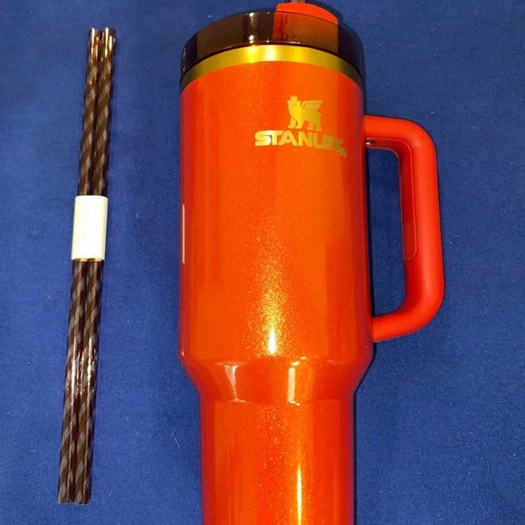 Scarlett Tinsel Stanley - Picture 3 of 8